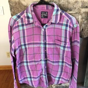 American Eagle long sleeve flannel. Size small